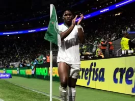 O jogador Endrick, da SE Palmeiras, celebra seu gol contra a equipe do Novorizontino, pela semifinal do Campeonato Paulista, no Allianz Parque. (Foto: Marcos Ribolli)