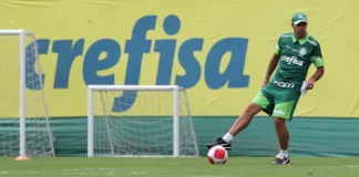 O técnico Abel Ferreira, da SE Palmeiras, durante treinamento, na Academia de Futebol. (Foto: Cesar Greco/Palmeiras/by Canon)