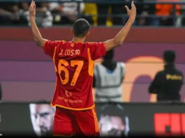 João Costa comemorando gol pelas equipes de base da Roma (Foto: Reprodução/Roma)