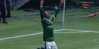 O jogador Estêvão, da SE Palmeiras, celebra seu gol contra a equipe do LIverpool-URU, pela Libertadores, no Allianz Parque. (Foto: Reprodução ESPN)