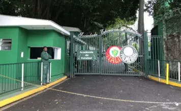 Portão da Academia de Futebol do Palmeiras (Foto: Reprodução)