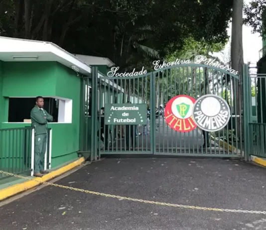 Portão da Academia de Futebol do Palmeiras (Foto: Reprodução)