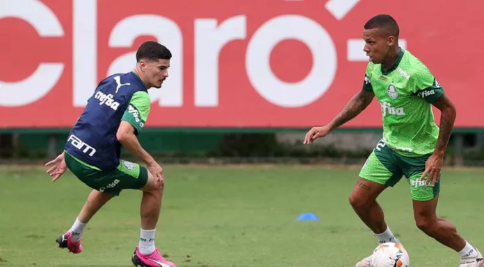 Rômulo e Garcia treinam na Academia de Futebol do Palmeiras