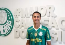Vitor Reis ampliou se vínculo com o Verdão até fevereiro de 2027 (Foto: Fabio Menotti/Palmeiras/by Canon)