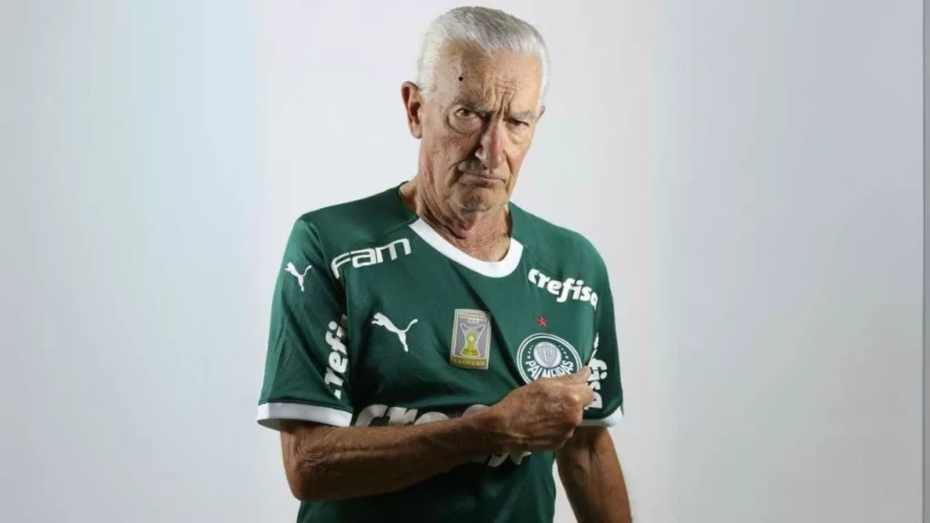 Dudu, ídolo do Palmeiras, morre aos 84 anos.